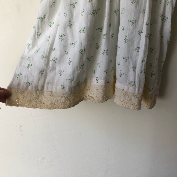 Free People Adorable Boho Floral Short Sleeve Top w/ Deep V-Neck - Picture 3 of 7